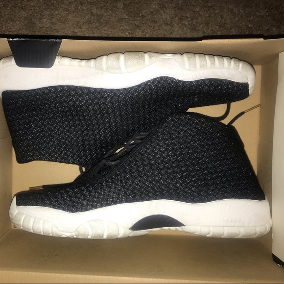 black jordans with white bottom